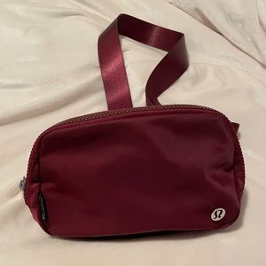 lululemon athletics Everywhere Belt Bag